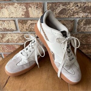 Reebok Retro Leopard Print Sneakers Ladies Size 9 Club C Revenge Pre-Loved